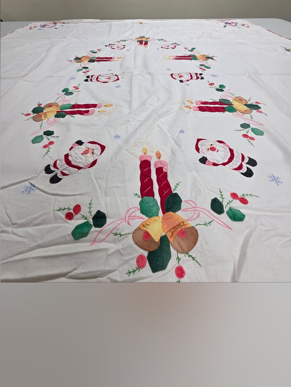 Vintage Christmas Tablecloth White Hand Embroidered Appliqué Santa 81x65 Candles